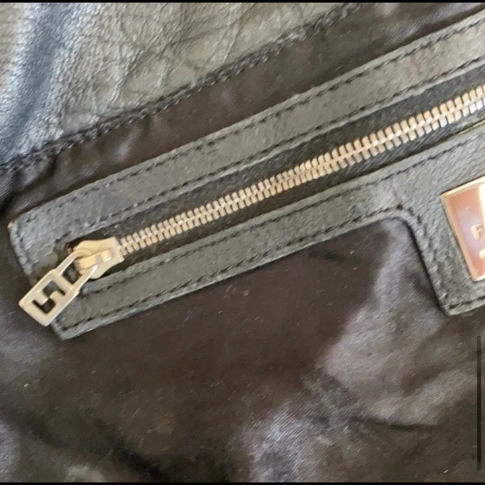 Vintage Fendi Mama Baguette Leather Shoulder Bag - Picture 11 of 15